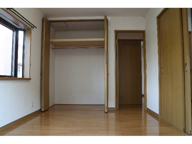 北側洋室・収納 スプリングハウス