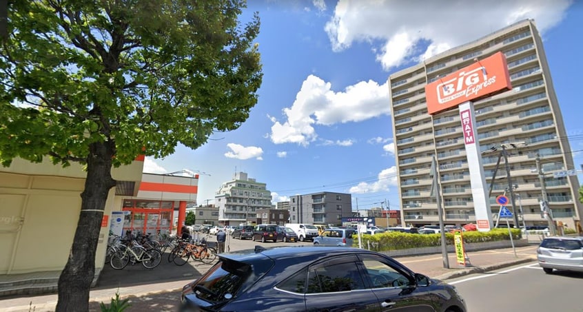 The Big（ｻﾞ･ﾋﾞｯｸﾞ） 西岡店(スーパー)まで1057m ヴィザージュ福住２