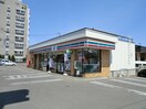 ｾﾌﾞﾝｲﾚﾌﾞﾝ 月寒東3条店(コンビニ)まで434m かもめハウス