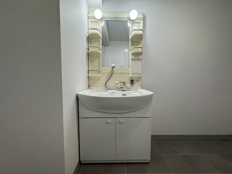  エクセレント１３