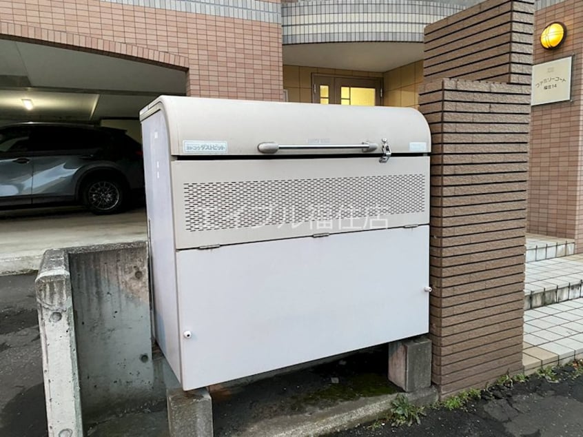  ファミリーコート福住１ー４