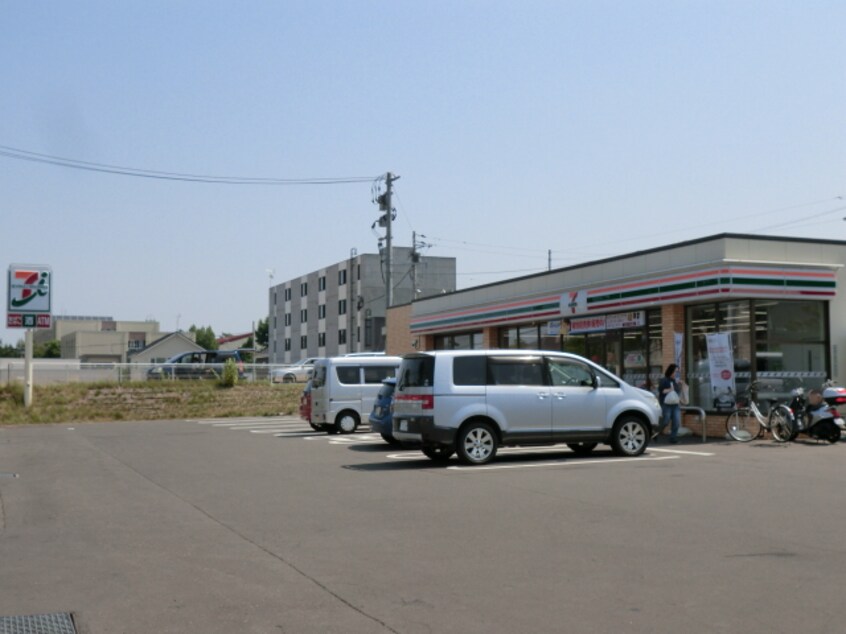 ｾﾌﾞﾝｲﾚﾌﾞﾝ 西岡4条店(コンビニ)まで714m エターナル