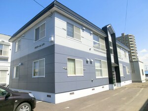 グロワール・ユキ