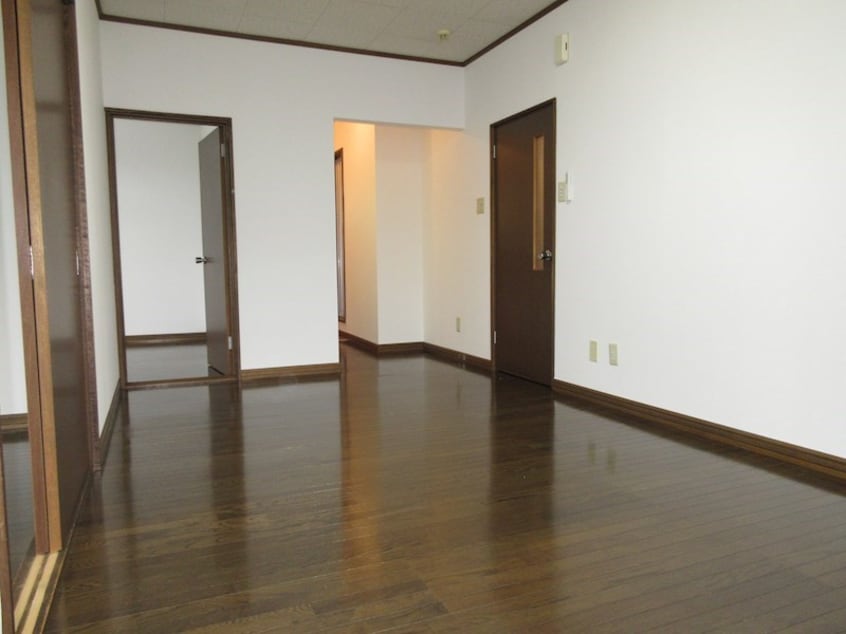  プリマベーラ西岡