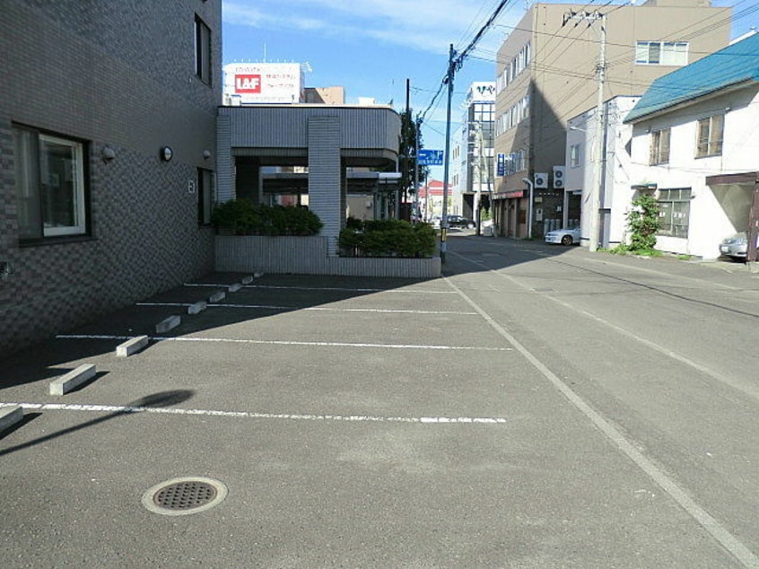  ティアラ月寒中央