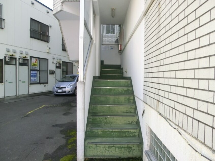  プログレスビル