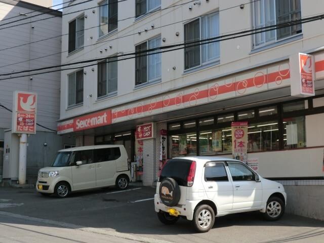 ｾｲｺｰﾏｰﾄ 月寒西店(コンビニ)まで672m ＰＬＡＺＡ　ＩＮ　月寒