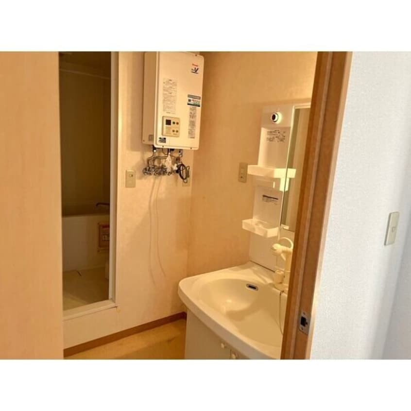  レジデンス福住駅前