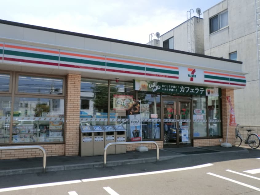 セブンイレブン(コンビニ)まで134m Berger壱番館