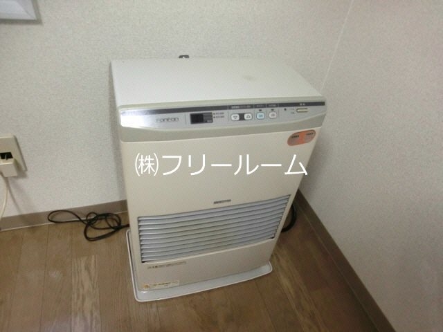  シャネル月寒WEST