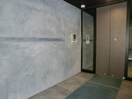  F006