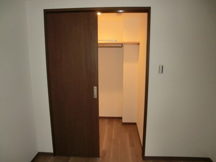  ラフォーレ月寒中央