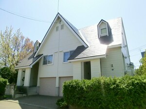 西岡３－８テラスハウス