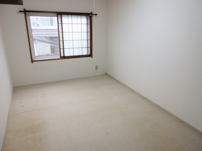  西岡３－８テラスハウス