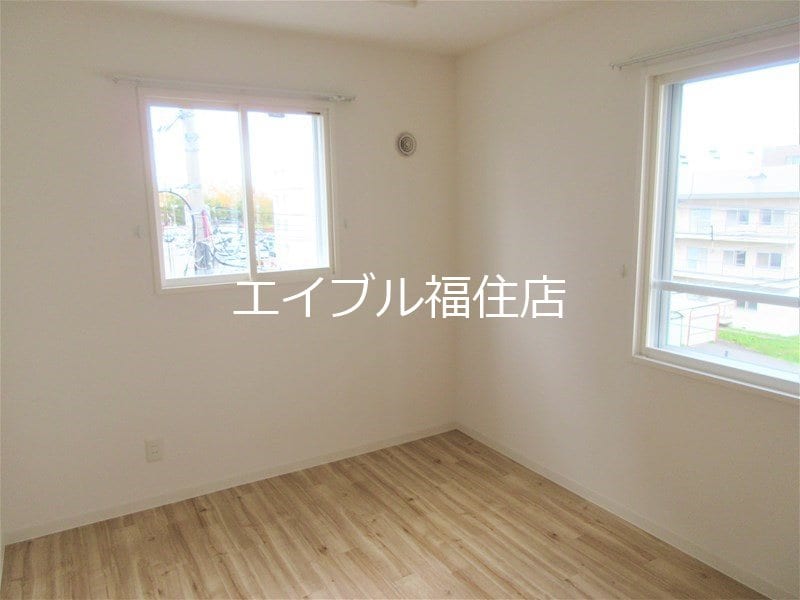  ＬＵＸＥＡＥＲ月寒東