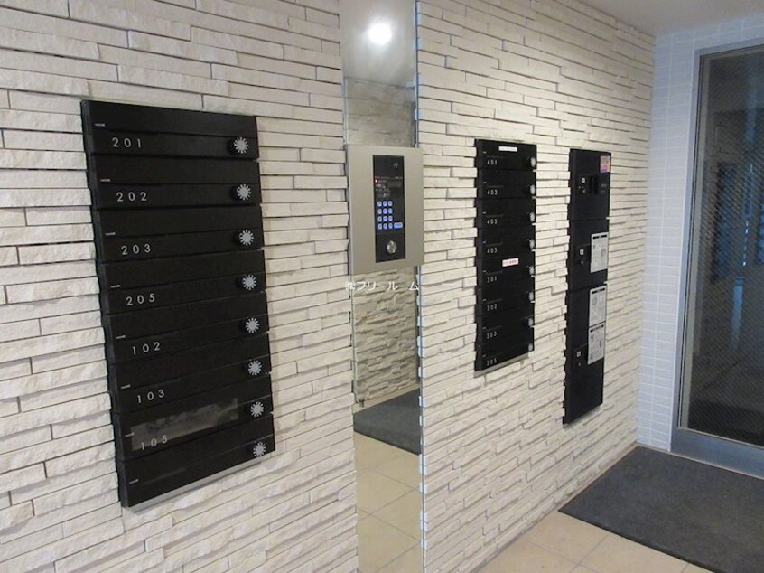  クレステージ西岡