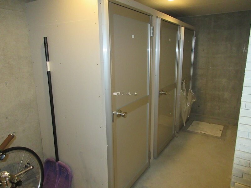  クレステージ西岡