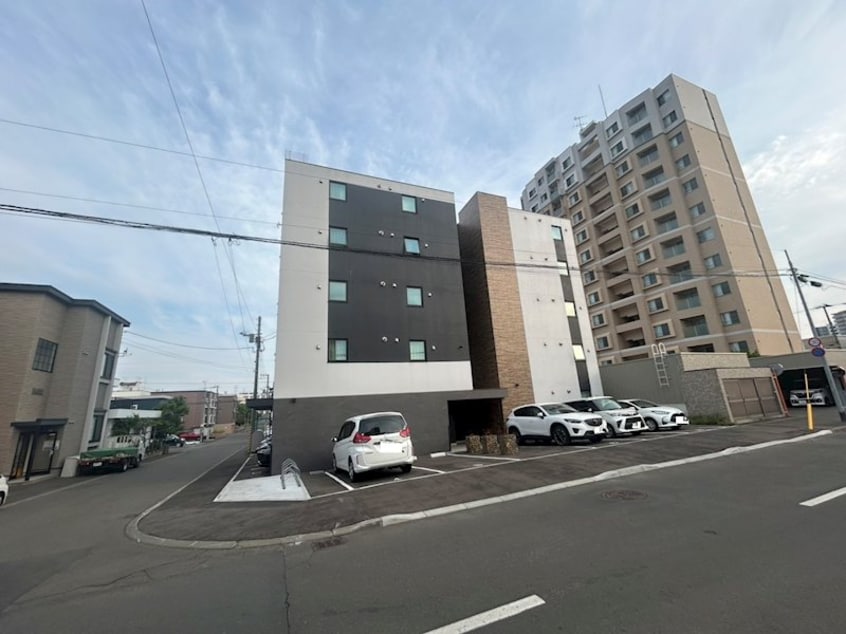  JANUS residences 月寒中央 Park Front