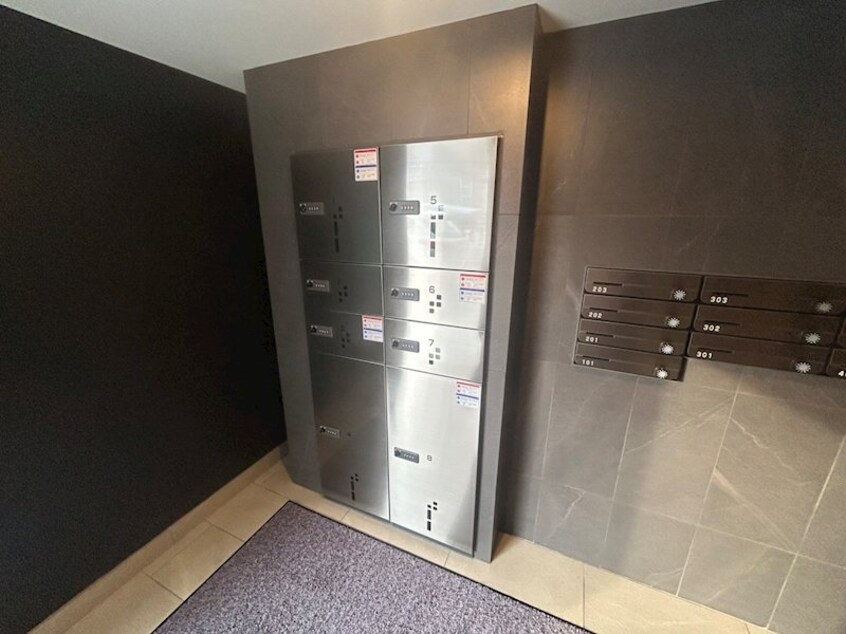  JANUS residences 月寒中央 Park Front