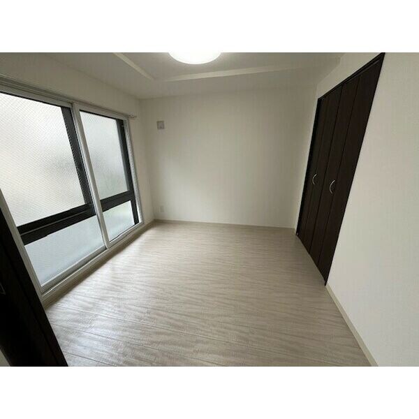  プルメリア栄通