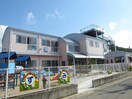 幼保連携型認定こども園IZUMI(幼稚園/保育園)まで372m グレイスランド鳴門Ｂ