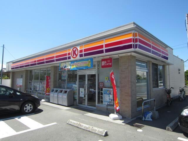 ファミリーマート鳴門スポーツパーク店(コンビニ)まで1044m ヴィラセゾン