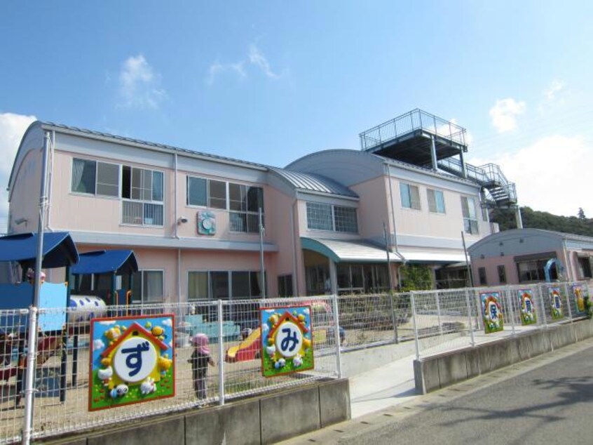 幼保連携型認定こども園IZUMI(幼稚園/保育園)まで1296m ベイスターＫ