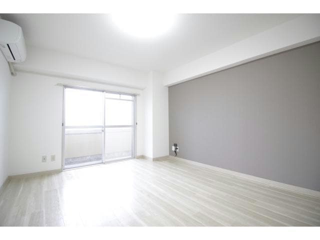  エスチュアリー64