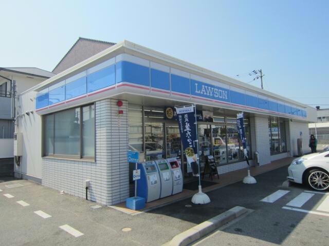 ローソン鳴門大津町矢倉店(コンビニ)まで628m エスペランサ矢倉