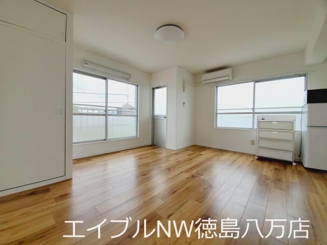 301 牟岐線/二軒屋駅 徒歩21分 3階 築36年