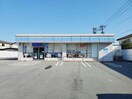 ローソン徳島山城町店(コンビニ)まで465m 牟岐線/二軒屋駅 徒歩21分 3階 築36年