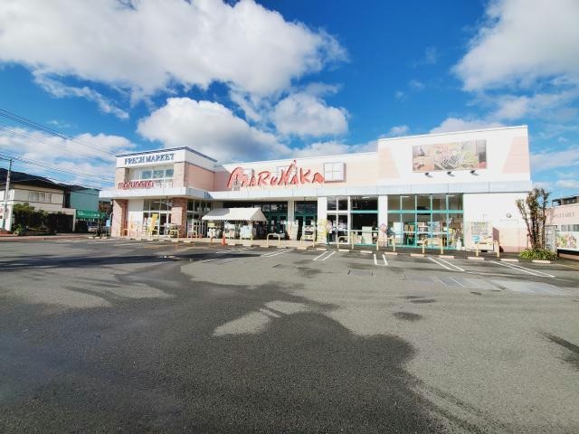 マルナカ矢三店(スーパー)まで2167m アポスタ蔵本公園