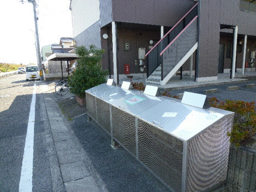 エターナル・レイ　Ａ棟