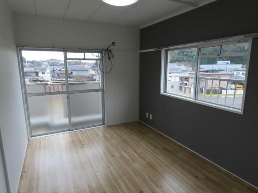  コーポラス安芸