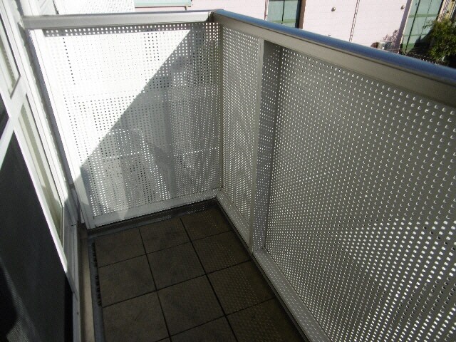  メゾン　グリーンガーネット