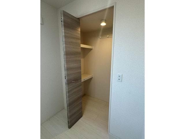  クレアンジュ　B