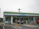 ファミリーマート山口嘉川店(コンビニ)まで635m ラ・ファミーユⅢ