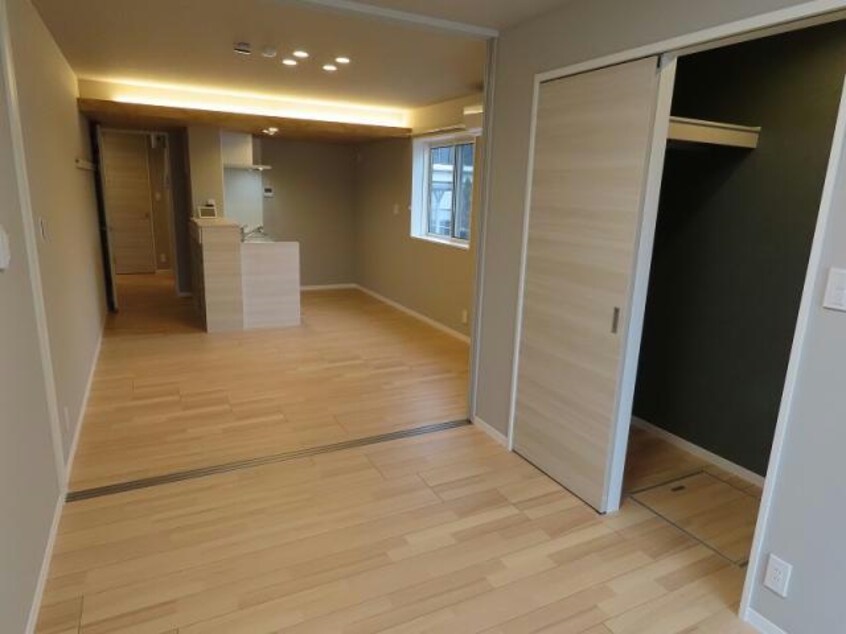  シャーメゾンアルバス新山口