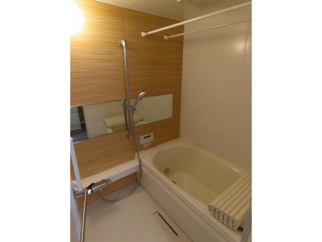  シャーメゾンアルバス新山口