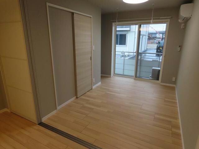  シャーメゾンアルバス新山口