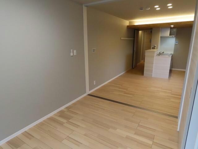  シャーメゾンアルバス新山口