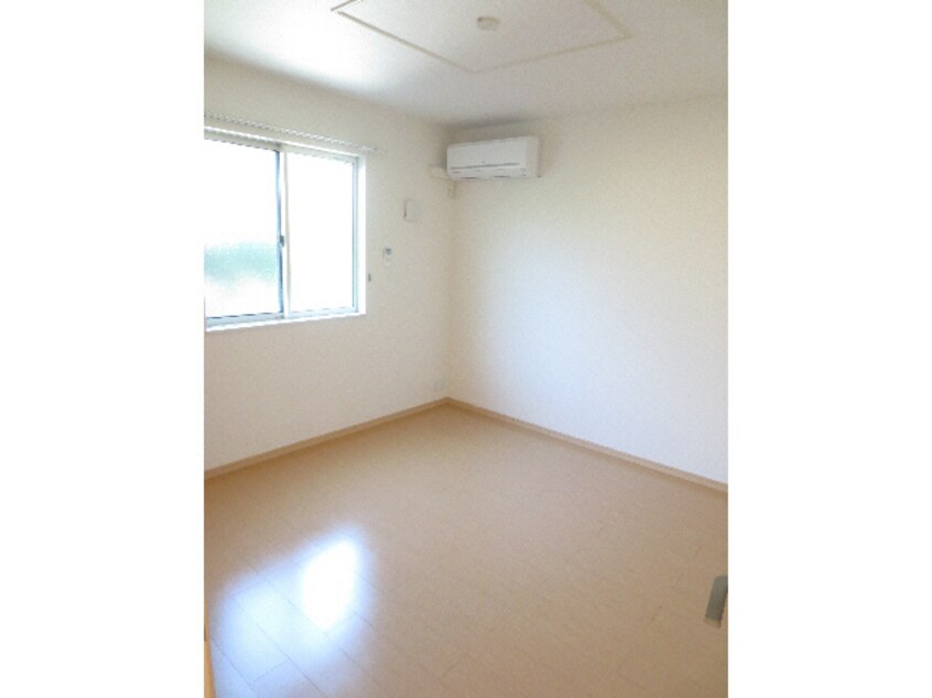  イーストマージュＢ