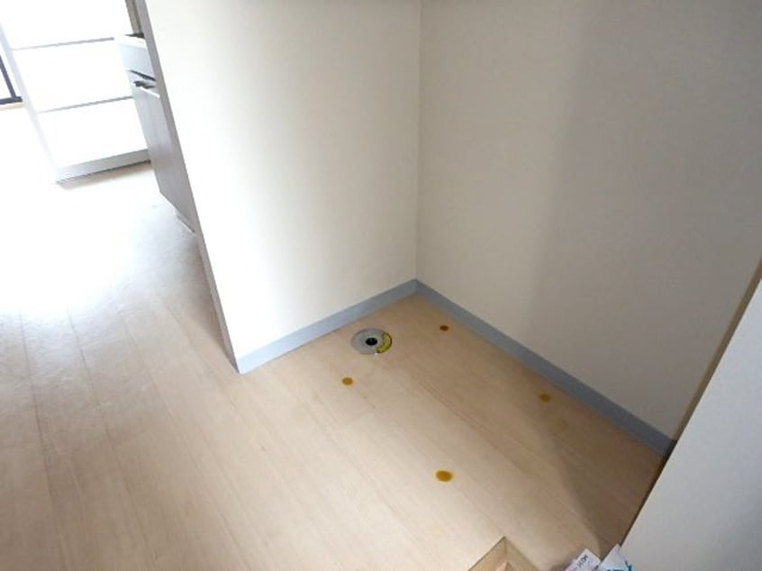 洗濯機置場 ふれんどハイツ