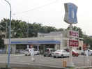 ローソン坂戸溝端町店(コンビニ)まで471m Ｗ・フォンターナ