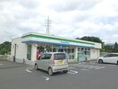 ファミリーマート東松山岩殿店(コンビニ)まで520m キャンパスビレッジ高坂