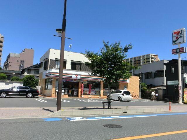 セブンイレブン坂戸本町店(コンビニ)まで644m フェザント