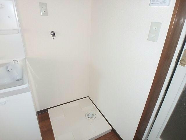 洗濯機スペース 榎屋第二ハイツ