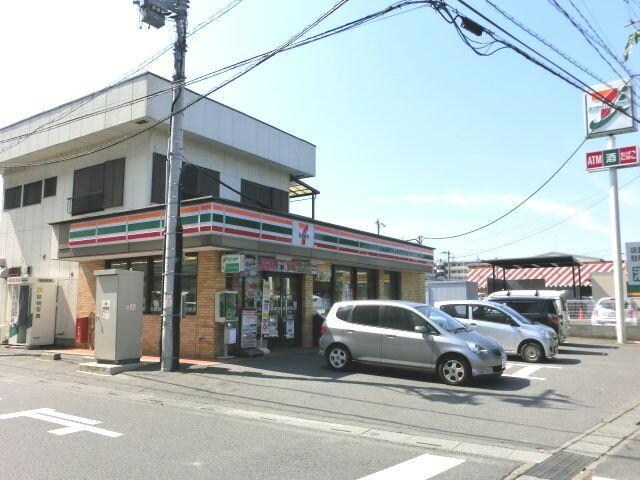 セブンイレブン鶴ヶ島インター北店(コンビニ)まで445m 長久保マンション
