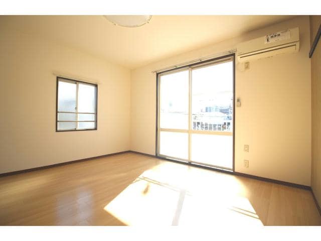  ファミリア勝田C棟