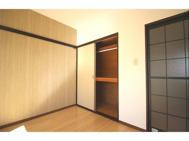  ファミリア勝田C棟